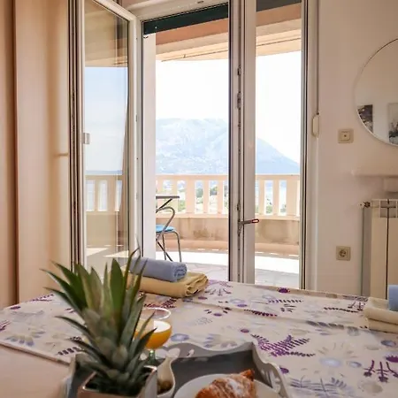 Apartment - 2 Bedroom, 2 Bathroom, Sea View Terrace, 250m From Omis